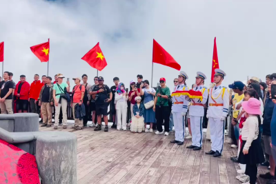 Hành trình trải nghiệm ý nghĩa của cán bộ, giáo viên, nhân viên Trường Tiểu học Khánh Thành tại Lào Cai